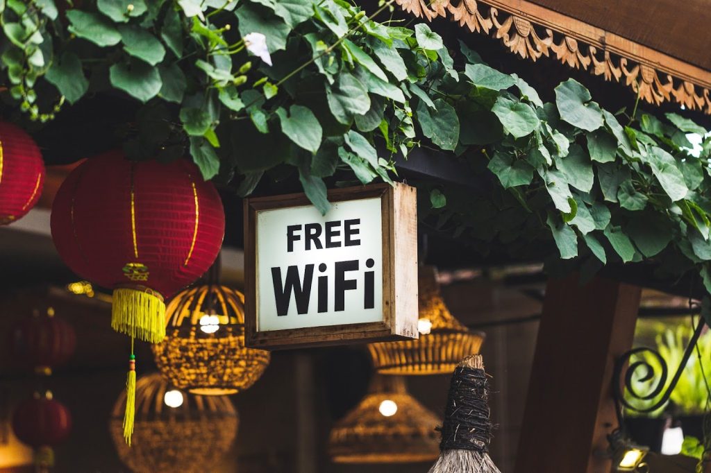 restaurant with free guest wifi