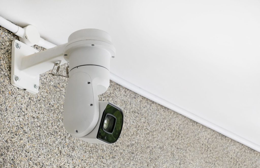 pan tilt zoom camera